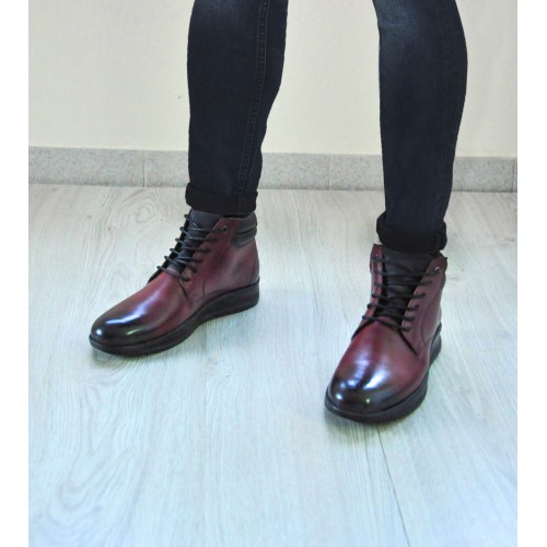 Gradient leather lace-up ankle boots