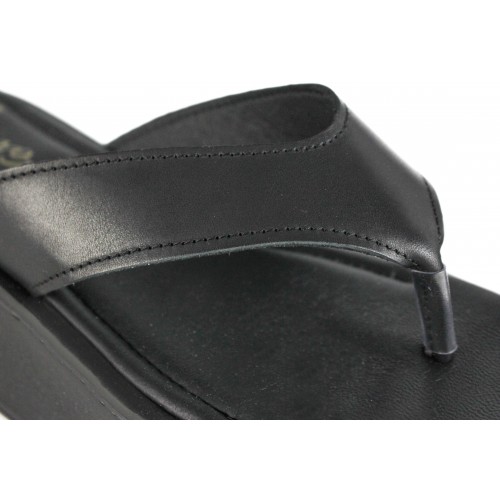 Platform leather flip flops model DMR