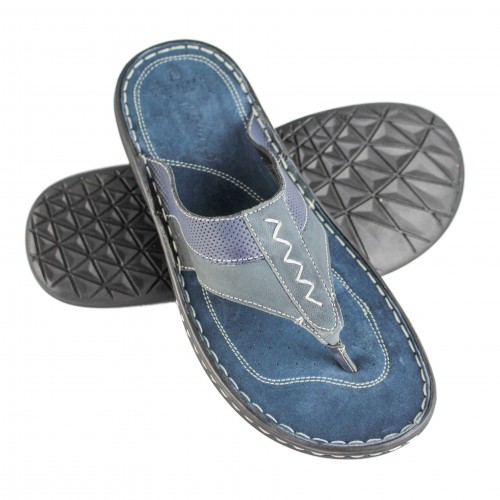 SESMOR model leather flip flops