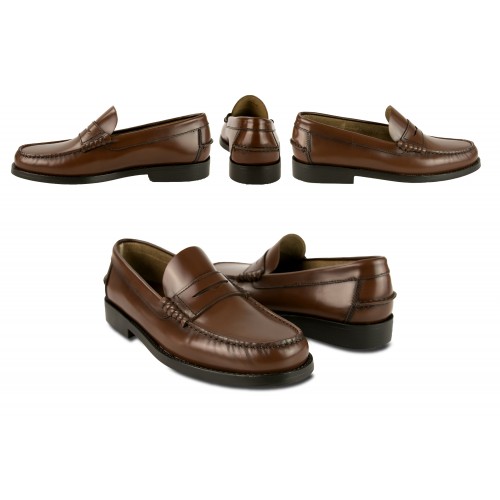 Black natural leather loafers with mask