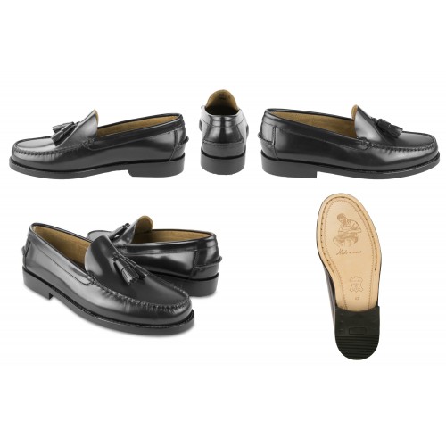 Men's loafers with tassels...