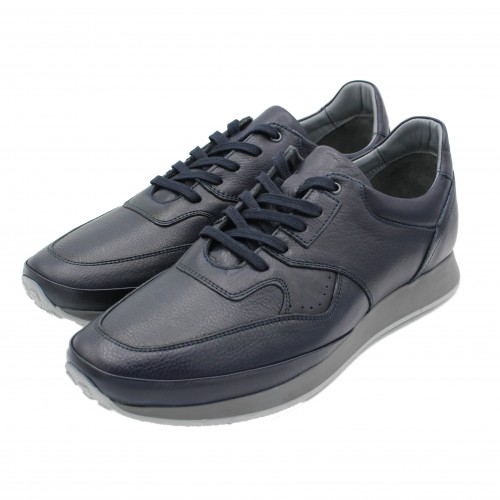 Leather sneakers with laces VALLE model