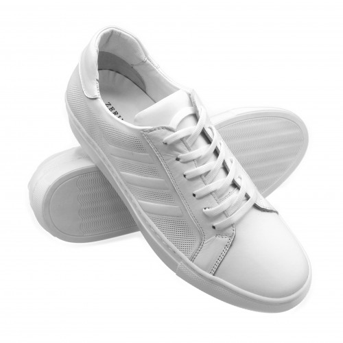 Leather sneakers with laces...