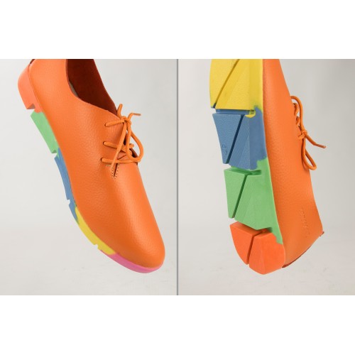 Leather shoes with laces and flexible rubber sole
