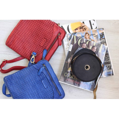 Braided leather bag 26x26x4 cm