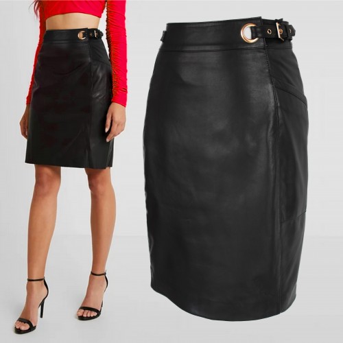 Leather skirt with zipper...