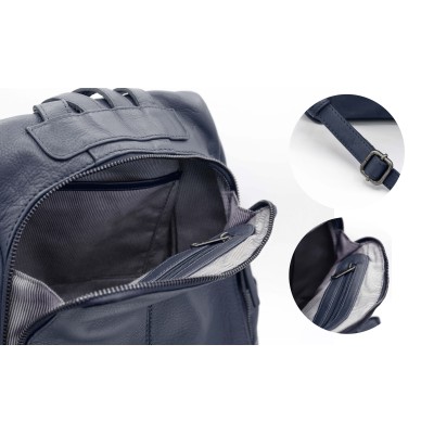 Natural leather backpack with anti-theft back closure 30x30x12 cm