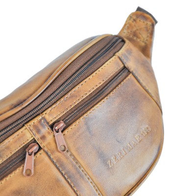 Leather waist bag with several compartments 30x11x7 cm