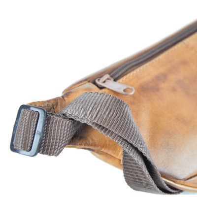 Leather waist bag with several compartments 30x11x7 cm