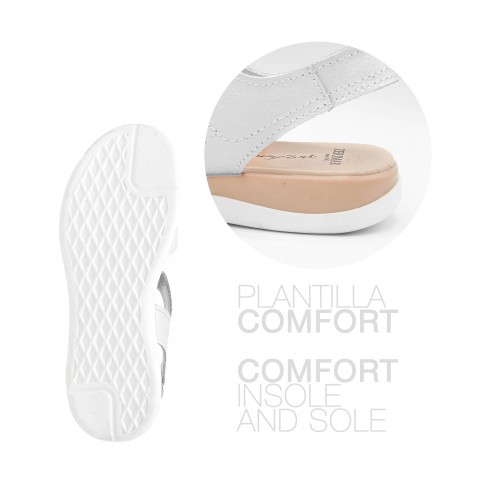 Flat leather sandals with velcro model BOBBE