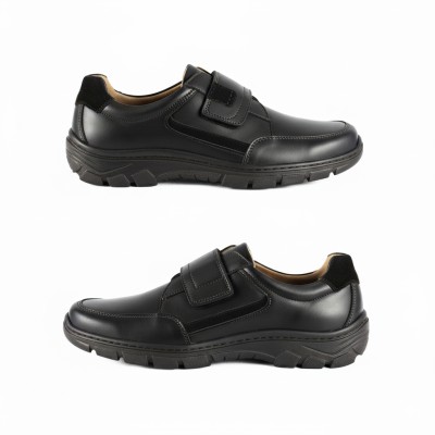 Leather shoe with velcro closure BICO model