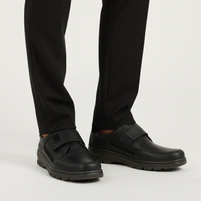 Leather shoe with velcro closure BICO model