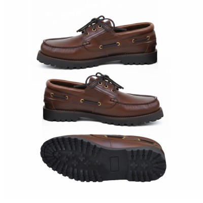 Leather boat shoes with laces model BARREL