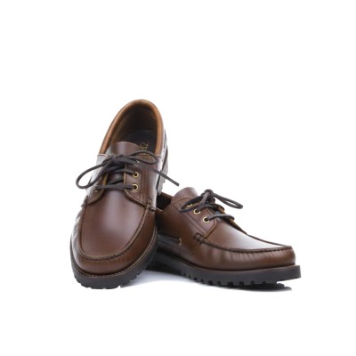 Leather boat shoes with laces model BARREL