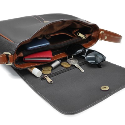 Leather crossbody bag 19x25x8 cm MECO