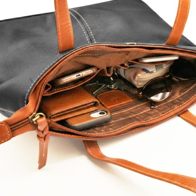 Leather shoulder bag 25x32x11 cm BAGO