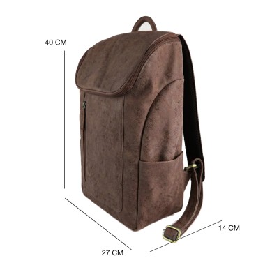 Vintage-style engraved leather backpack with zip closure