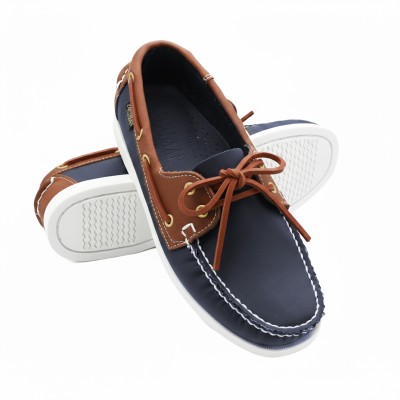 Leather boat shoes with laces model TIRRENO
