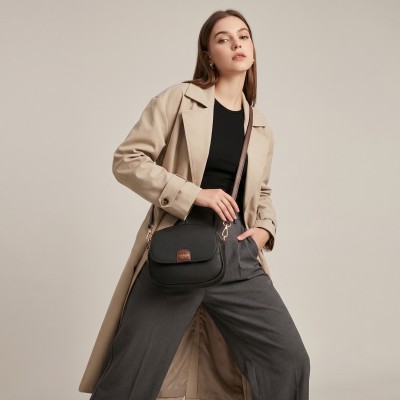Leather shoulder bag 18x16x8 cm OVALO