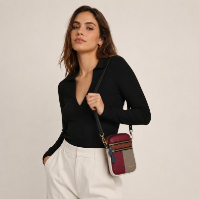 Mini Leather Crossbody Bag 18x12x3 cm DATA