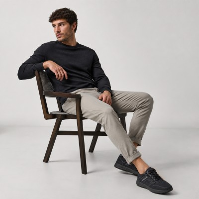 Leather Sneakers with Laces and Zip