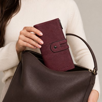 Multi-purpose leather wallet 19x9,5 cm