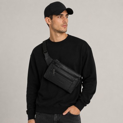 Rectangular leather belt bag with adjustable strap 21x13 cm