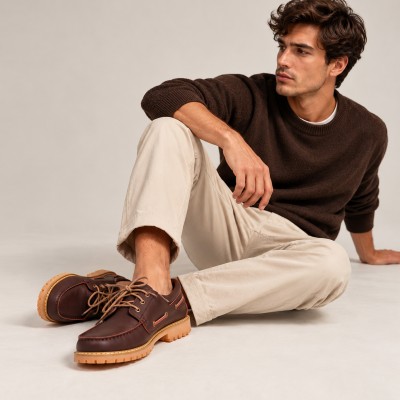 Leather boat shoes with laces KANCHEN model