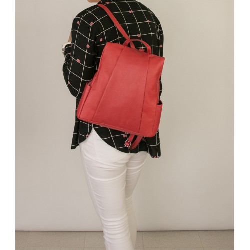 Natural leather backpack with anti-theft back closure Zerimar - 15